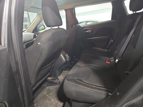 Used 2017 Jeep Cherokee Latitude w/ Safety/Convenience Group image 4