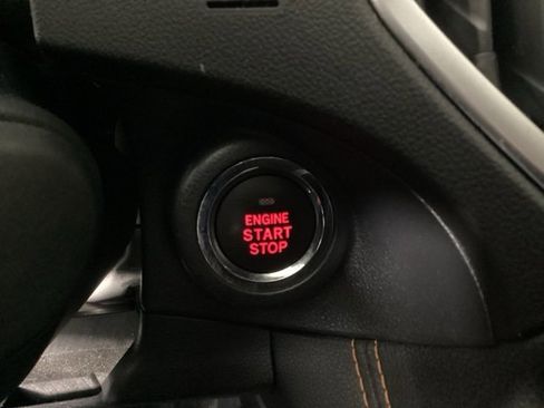 Used 2021 Subaru Crosstrek 2.0i Premium w/ Moonroof Package image 26