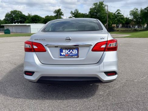 Used 2017 Nissan Sentra SV FWD image 4