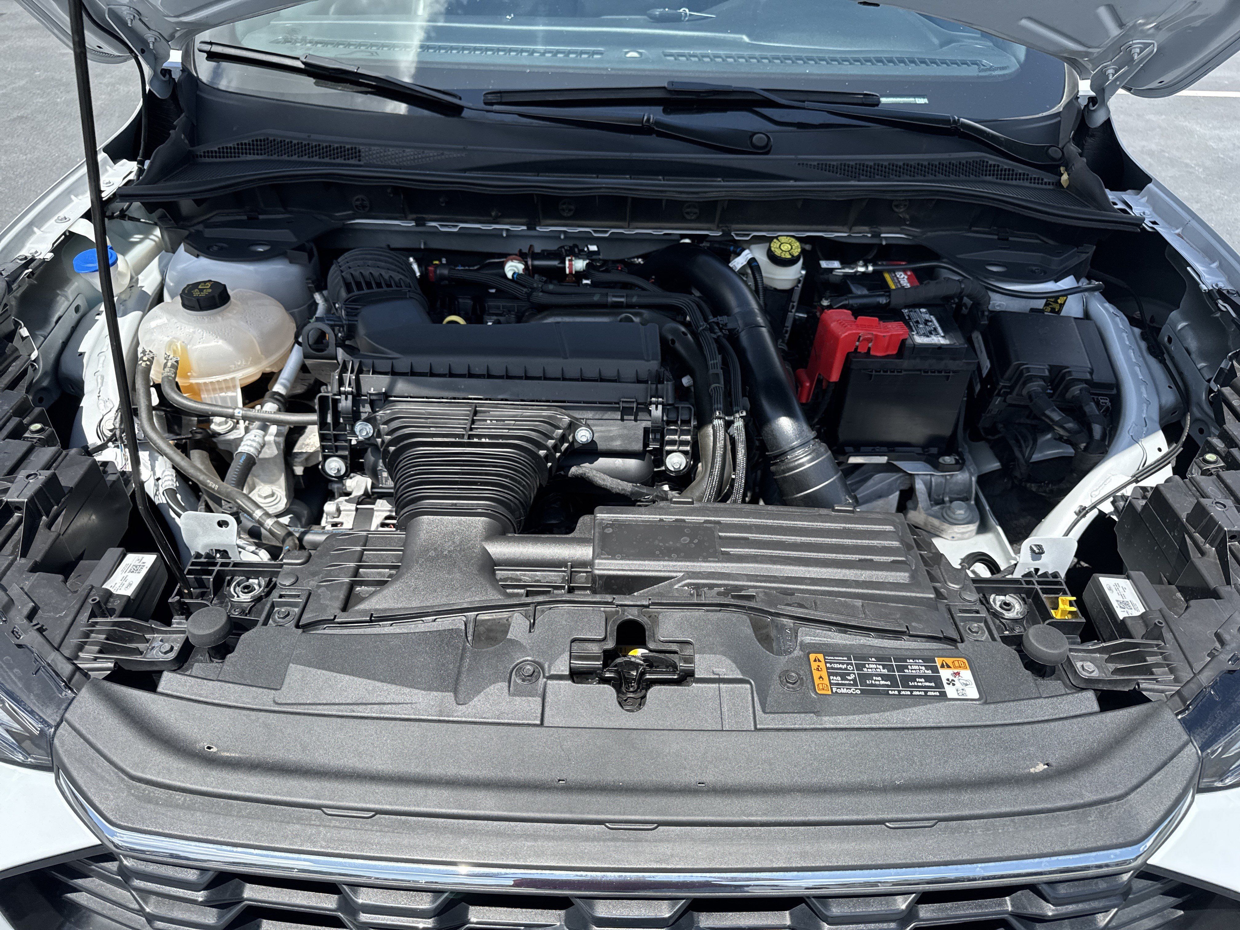 Used 2025 Ford Escape ST-Line Select AWD/4WD image 37