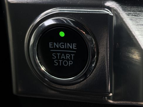 Certified 2023 Ford F150 Lariat AWD/4WD image 22