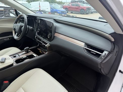 Used 2023 Lexus RX 350h w/ Accessory Package (A2) AWD/4WD image 23