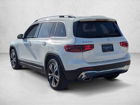 Used 2025 Mercedes-Benz GLB 250 image 7