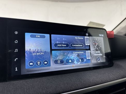 New 2025 Nissan Kicks SV image 7