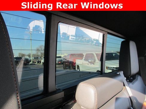 Used 2021 GMC Sierra 1500 AT4 w/ AT4 Premium Package image 23