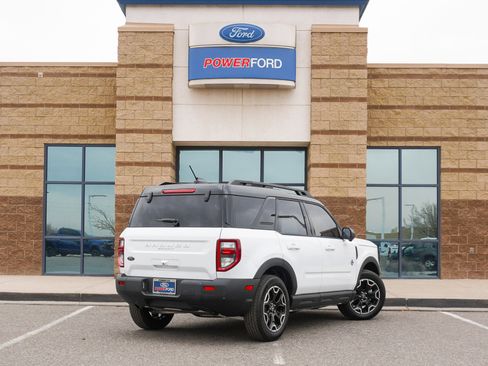 New 2025 Ford Bronco Sport Outer Banks w/ Outer Banks Tech Package+ AWD/4WD image 6