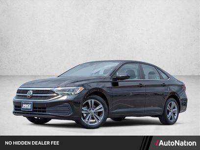 Used 2023 Volkswagen Jetta SE w/ Panoramic Sunroof Package