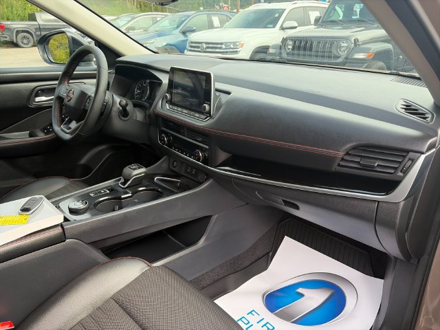 Used 2026 Nissan Rogue SV w/ Rock Creek Premium Package AWD/4WD image 18