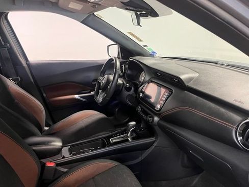 Used 2024 Nissan Kicks SR FWD image 11