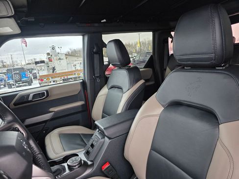 Used 2023 Ford Bronco Wildtrak AWD/4WD image 24