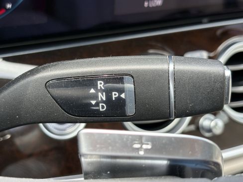 Used 2021 Mercedes-Benz E 350 4MATIC Sedan image 19