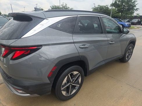 Used 2025 Hyundai Tucson SEL AWD/4WD image 3