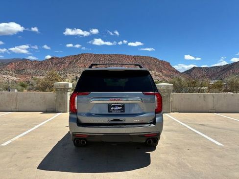 Used 2022 GMC Yukon AT4 w/ AT4 Premium Plus Package AWD/4WD image 7