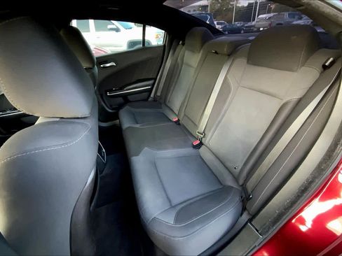 Used 2017 Dodge Charger R/T image 19