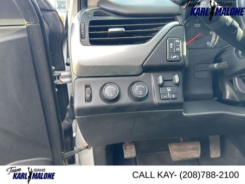 Used 2020 Chevrolet Suburban LT w/ Max Trailering Package AWD/4WD image 20