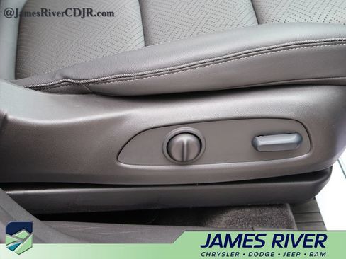 Used 2023 Buick Encore GX Essence w/ Advanced Technology Package AWD/4WD image 10