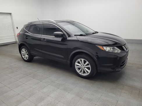 Used 2018 Nissan Rogue Sport SV image 11