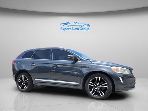 Used 2016 Volvo XC60 T5 Premier w/ Proximity Package FWD image 10