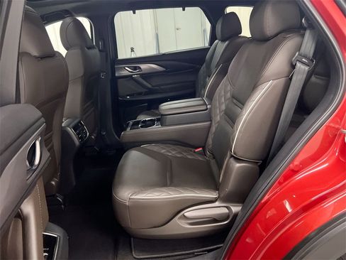 Used 2023 MAZDA CX-9 Signature image 24