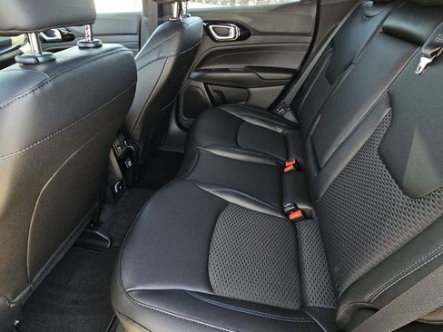 New 2026 Jeep Compass Latitude image 21