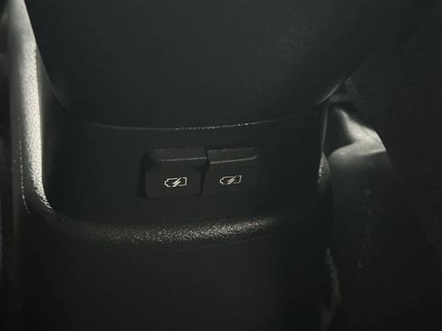 Used 2021 Nissan Kicks S image 15