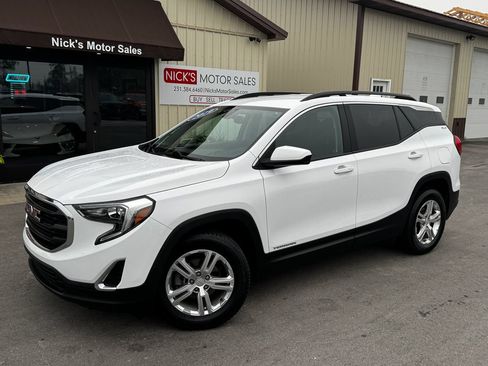 Used 2019 GMC Terrain SLE w/ Driver Convenience Package AWD/4WD image 1
