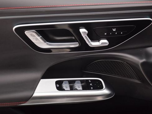 Used 2026 Mercedes-Benz E 53 AMG 4MATIC Sedan image 21