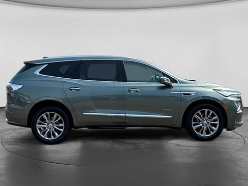 Used 2023 Buick Enclave Avenir w/ Avenir Technology Package AWD/4WD image 11