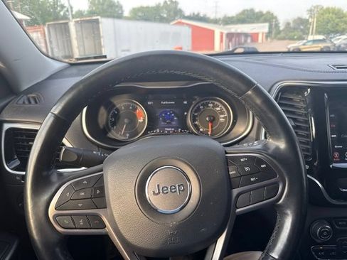 Used 2020 Jeep Cherokee Limited AWD/4WD image 17