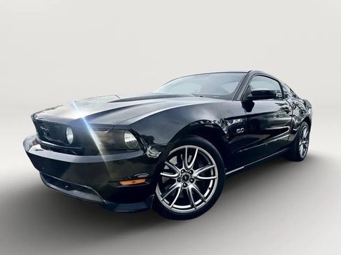Used 2012 Ford Mustang GT Premium w/ Brembo Brake Pkg RWD image 8
