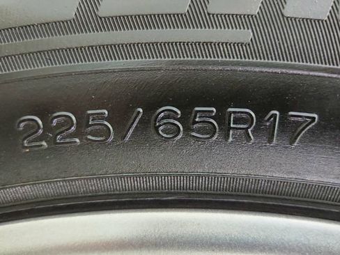 Used 2021 Chevrolet Equinox LS AWD/4WD image 28
