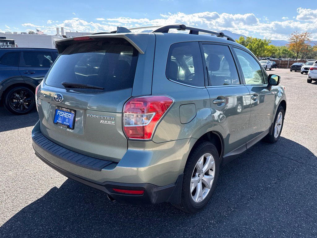 Used 2016 Subaru Forester 2.5i Limited AWD/4WD image 2