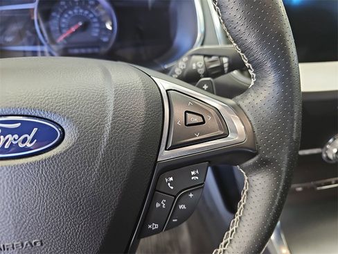Used 2020 Ford Edge ST w/ Cold Weather Package image 18