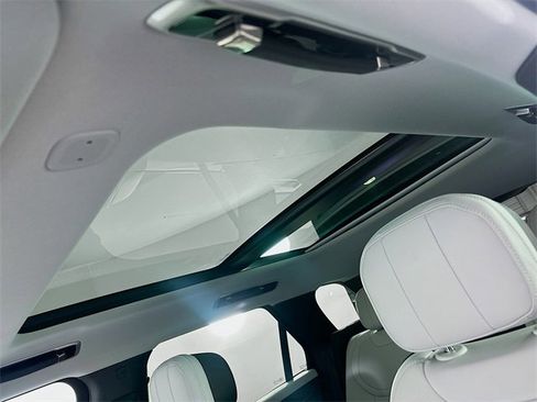 Certified 2023 Land Rover Range Rover Sport SE Dynamic image 14