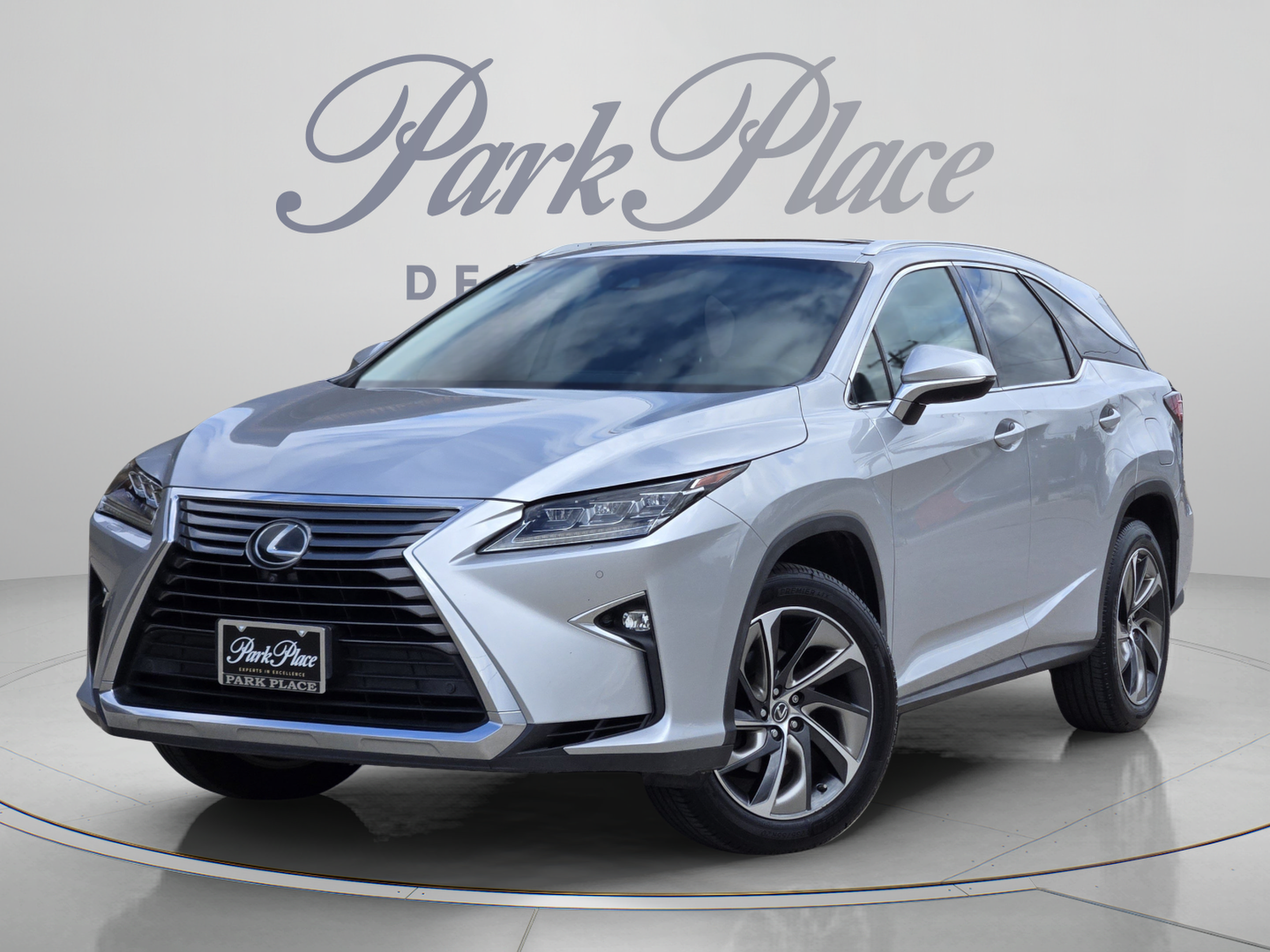 Used 2018 Lexus RX 350L Luxury w/ Accessory Package FWD image 1