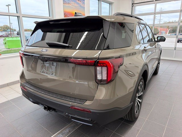 New 2027 Ford Explorer ST-Line AWD/4WD image 5