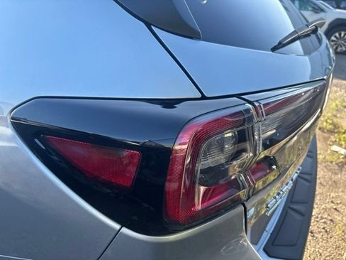 Used 2025 Subaru Outback Premium AWD/4WD image 6