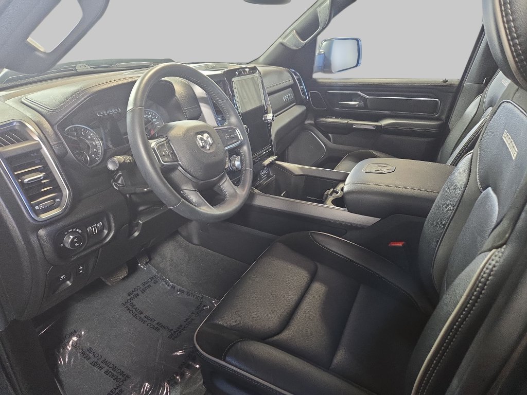 Used 2024 RAM 1500 Laramie AWD/4WD image 19