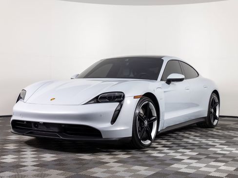 Used 2021 Porsche Taycan 4S w/ Premium Package image 2