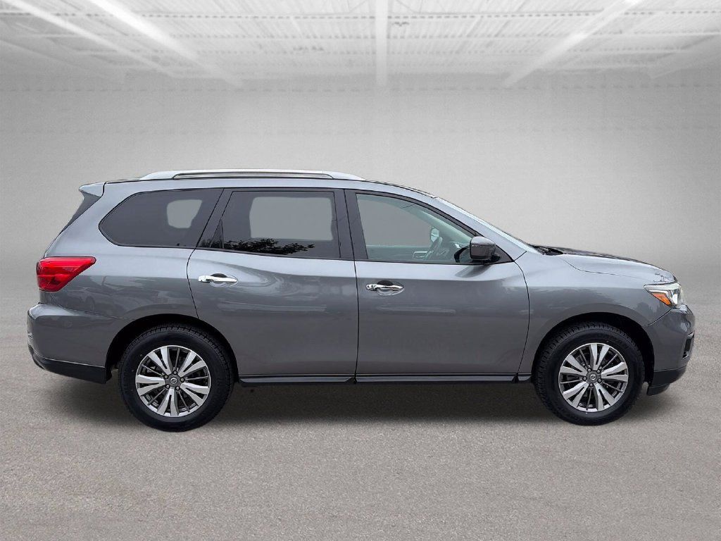 Used 2020 Nissan Pathfinder SV AWD/4WD image 7