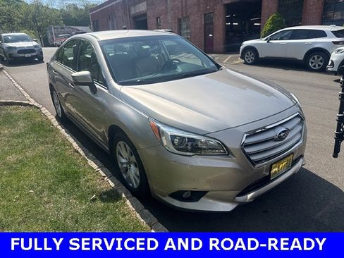 Used 2015 Subaru Legacy 2.5i Premium AWD/4WD image 2