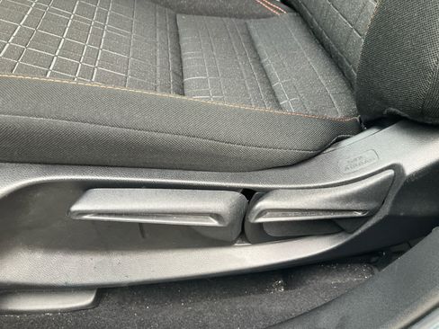 Used 2024 Honda HR-V Sport image 11
