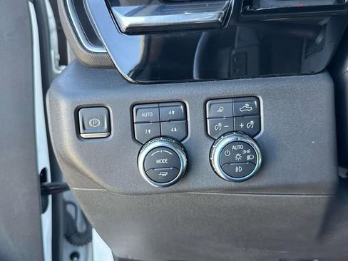 Used 2022 GMC Sierra 1500 SLT image 13