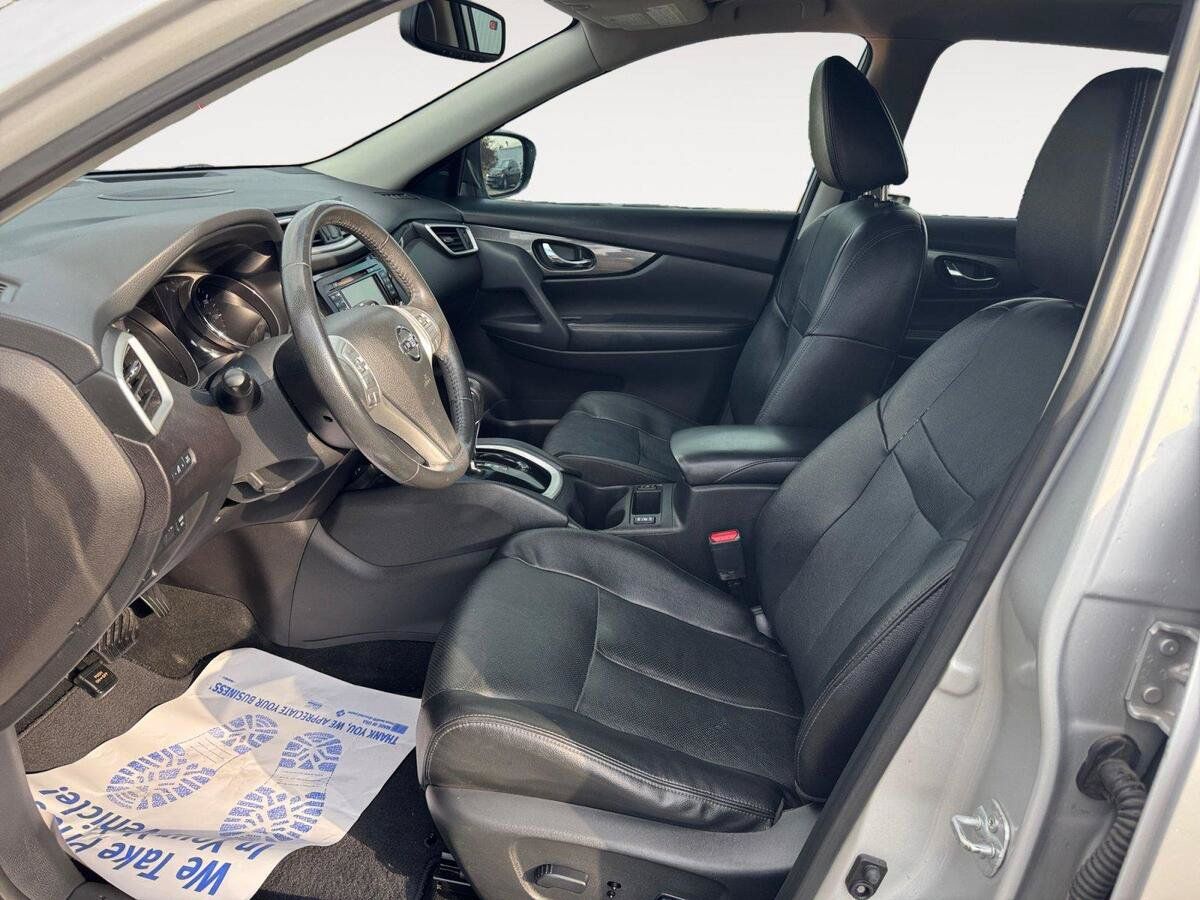 Used 2016 Nissan Rogue SL w/ SL Premium Package AWD/4WD image 9