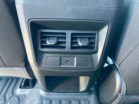 Used 2025 Chevrolet Colorado LT w/ Advanced Trailering Package RWD image 21