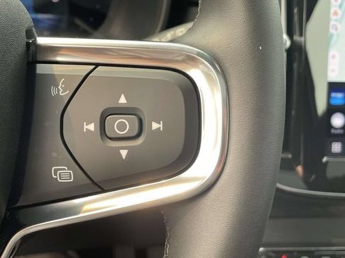 Used 2023 Volvo XC40 Recharge Plus AWD/4WD image 34