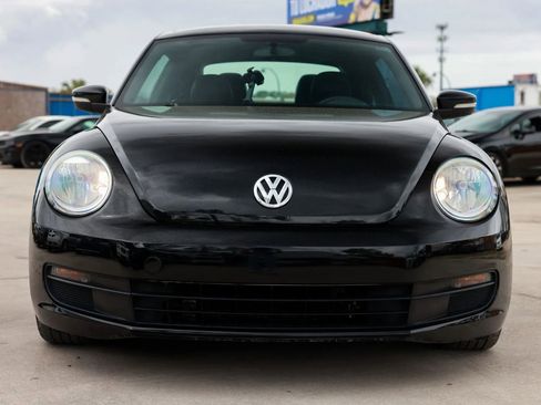 Used 2012 Volkswagen Beetle 2.5 image 10