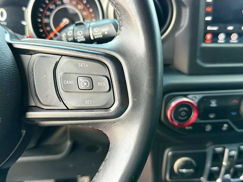 Used 2018 Jeep Wrangler Unlimited Sport S AWD/4WD image 36