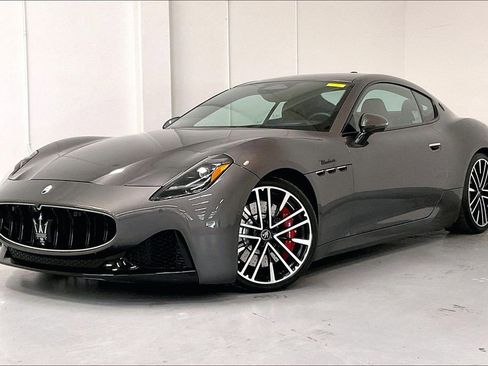 Used 2024 Maserati GranTurismo Modena image 3