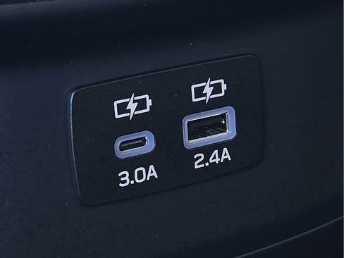 Certified 2025 Subaru Outback Premium image 11